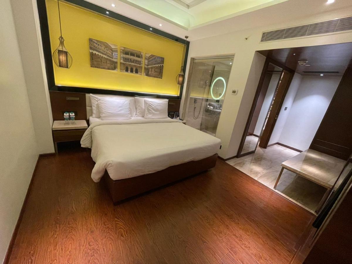 Radisson Gwalior Hotell Eksteriør bilde
