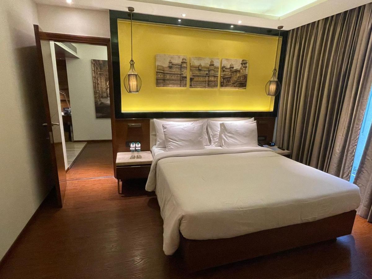 Radisson Gwalior Hotell Eksteriør bilde